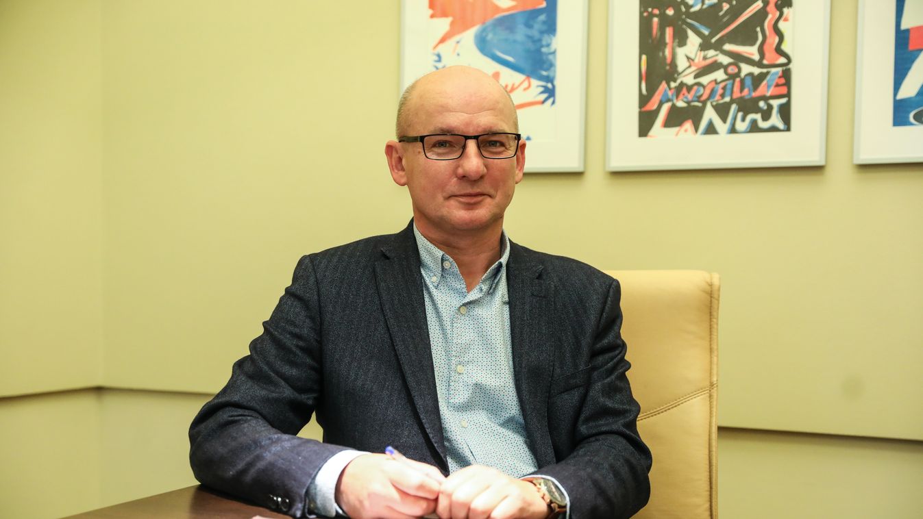 Elsőéves külföldi hallgatók köszöntése a Dunaújvárosi Egyetemen