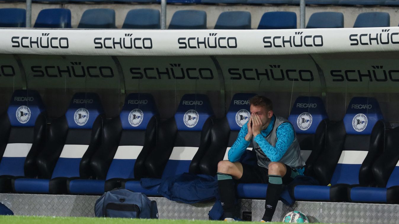 Kiesett a Schalke, elszabadultak az indulatok
