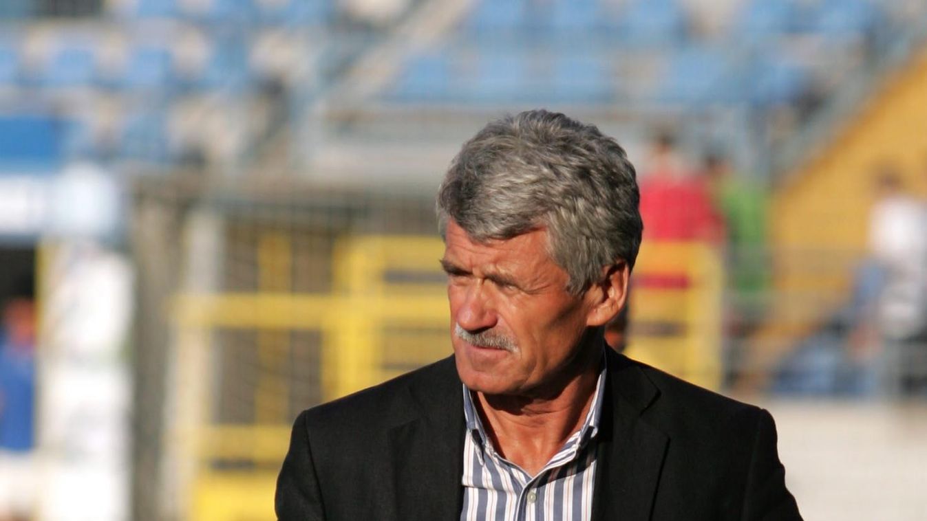 Hetven felett sem mond le a futásról a volt szövetségi kapitány