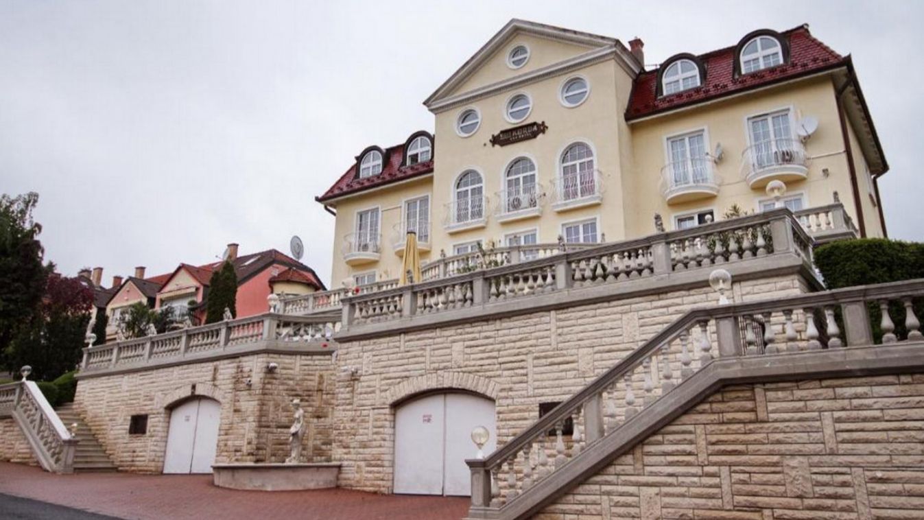 Korda Györgynek megszakad a szíve villájuk eladása után: az otthonunkat hagyjuk el