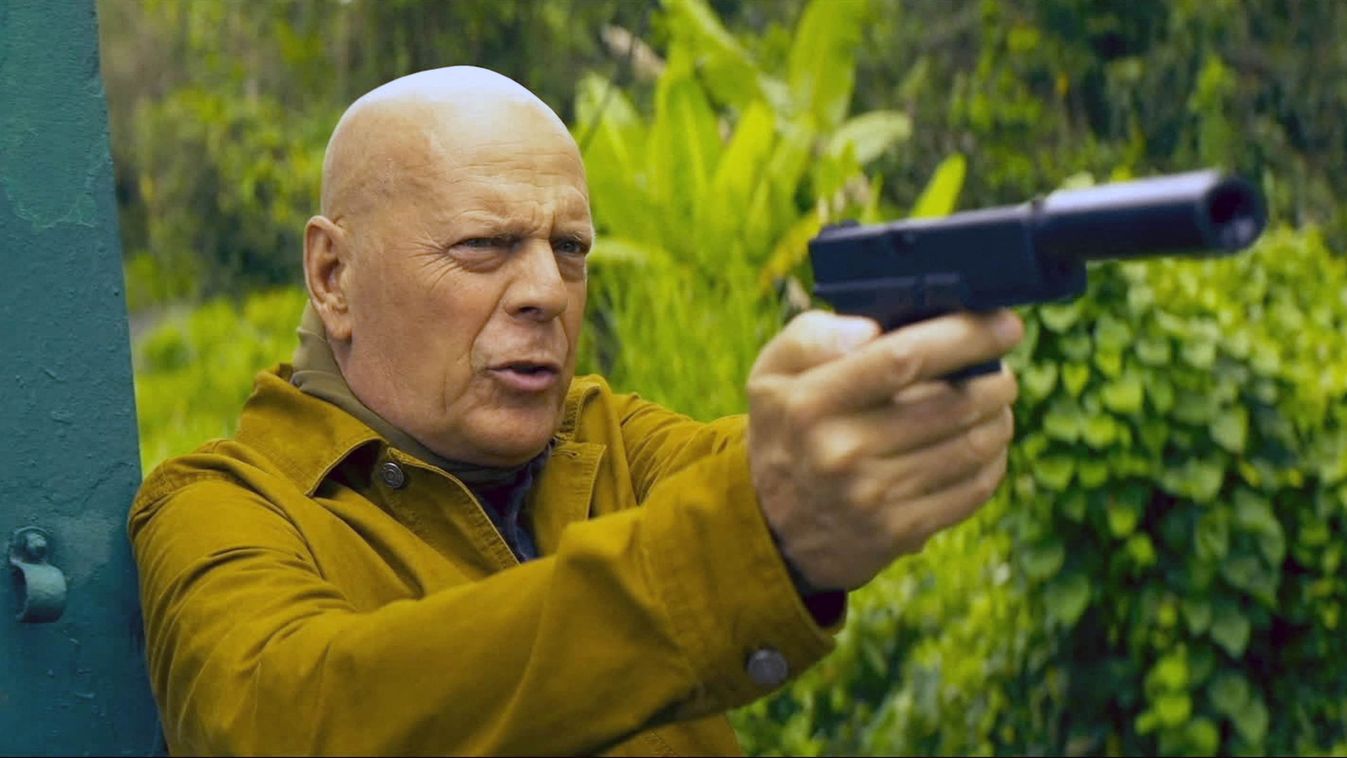 Bruce Willis eladta digitális „ikertestvérét” a deepfake-nek