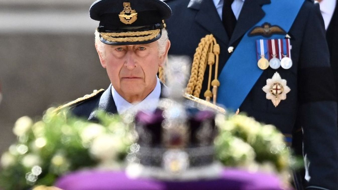 Kegyeletsértő lépésre készül III. Károly király