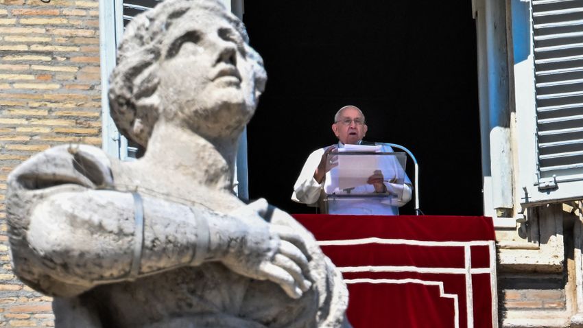 Pope Francis: human trafficking must be stopped