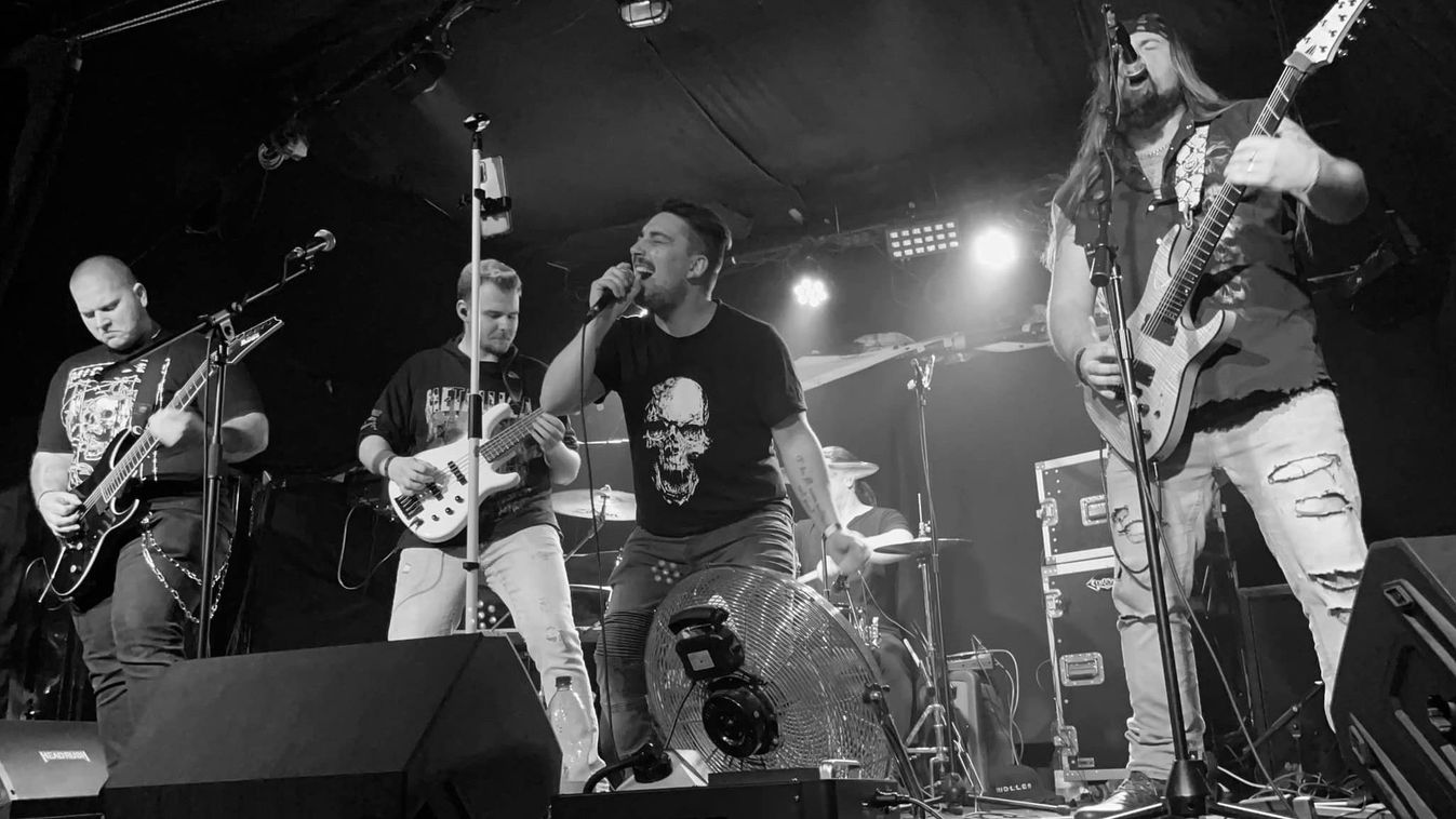 Szimfonikus rock és népdalok a hétvégén