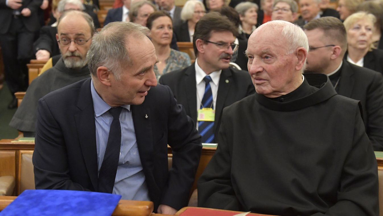 Imre Kozma and posthumous István Pásztor received this year’s Esterházy award