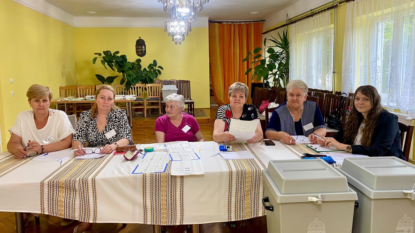 Zökkenőmentes a szavazás Nagykarácsonyban is