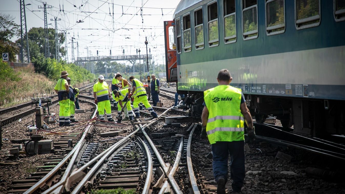 MÁV: kedd délelőtt állhat helyre a forgalom a Keleti pályaudvaron
