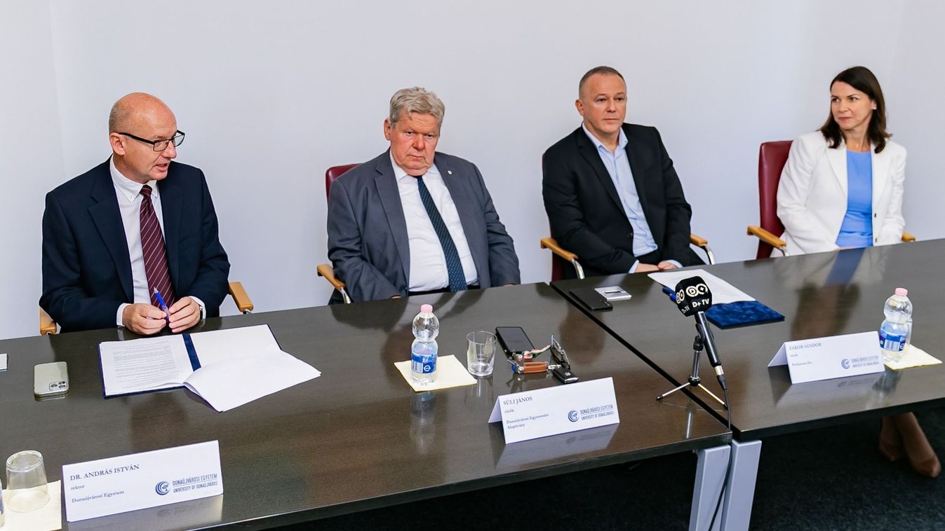 Az egyetem válaszol a munkaerőpiaci igényekre – képgalériával