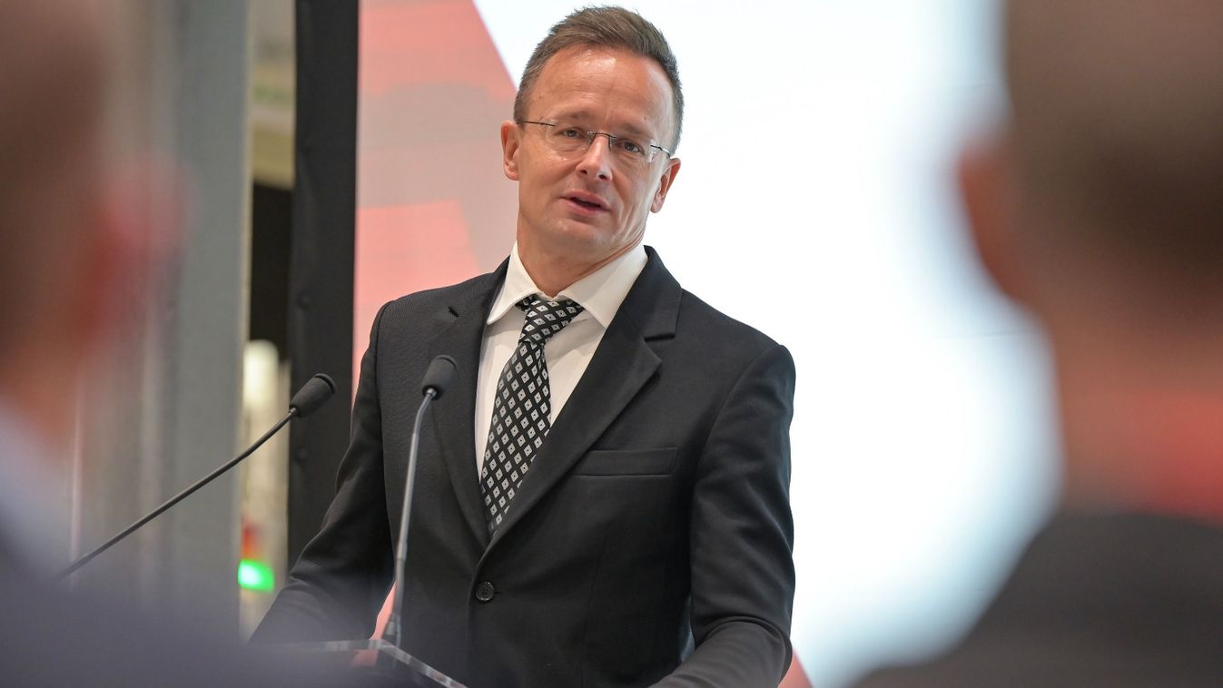 Szijjártó: ha Trump elnökről van szó, semmit sem neveznék reménytelennek