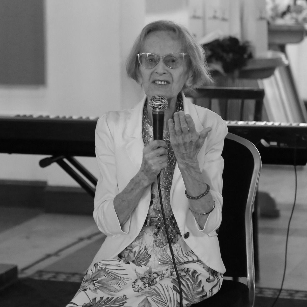 Tomcsányi Éva