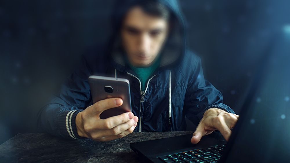 online csalás