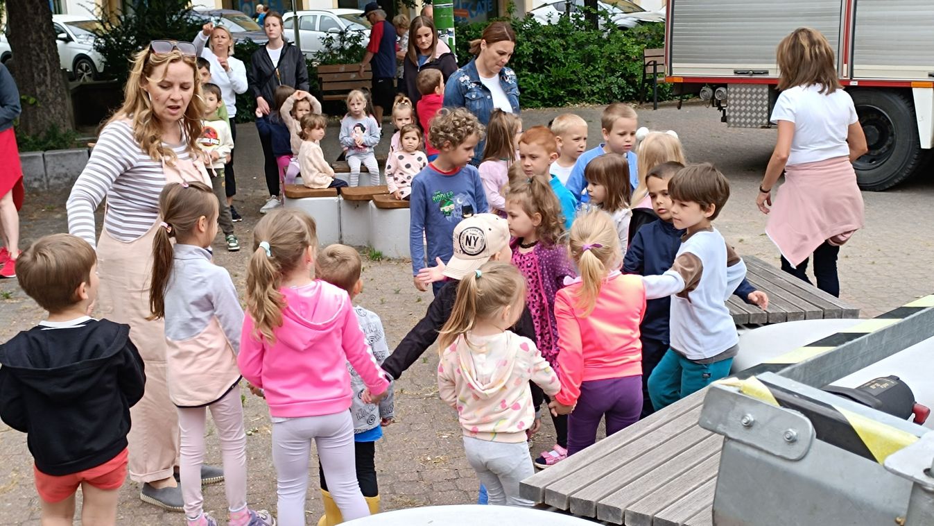 Huszonhét éve a közbiztonságért (képgalériával és videóval)