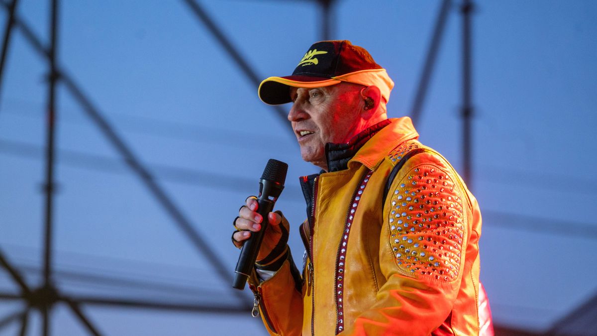 Ingyenes rockfesztivál Dunaújvárosban az Eddával és a Mobilmániával