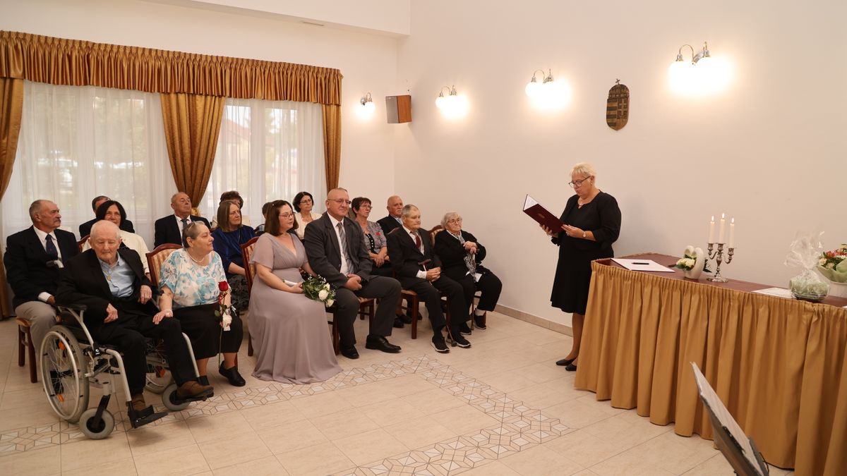 Házaspárok, akik kiállták az évek próbáját - galériával