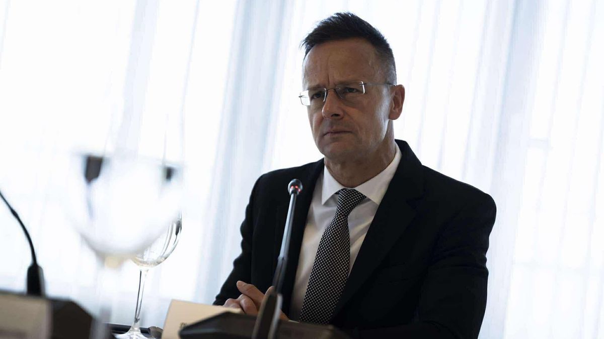 Szijjártó Péter: Brüsszel belebolondult az öngyilkos stratégiába (videó)