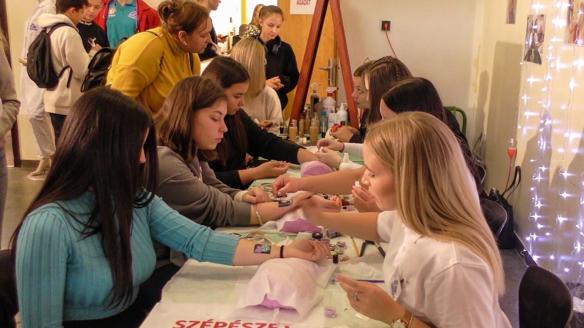 Pénteken jön a Dunaújvárosi Szakképzés Napja, az interaktív pályaválasztási fesztivál
