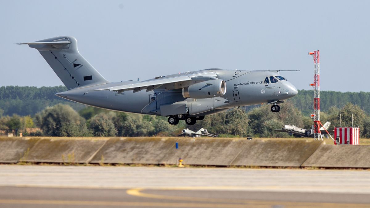 A magyar katonák a NATO legveszélyesebb missziójában vesznek részt, a balti légtér védelmében (videó)