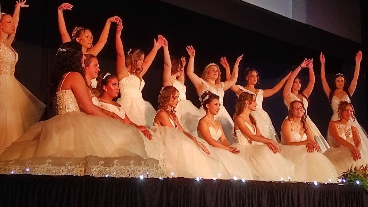 A Lorántffy kezdte meg a szalagavatók sorát Dunaújvárosban – videóval, galériával