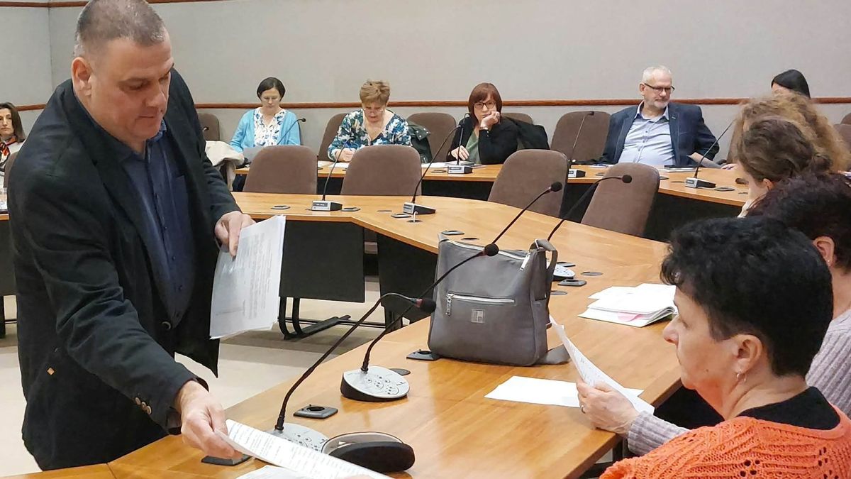 Eldőlt, hol lesznek Dunaújváros szavazóköri helyiségei