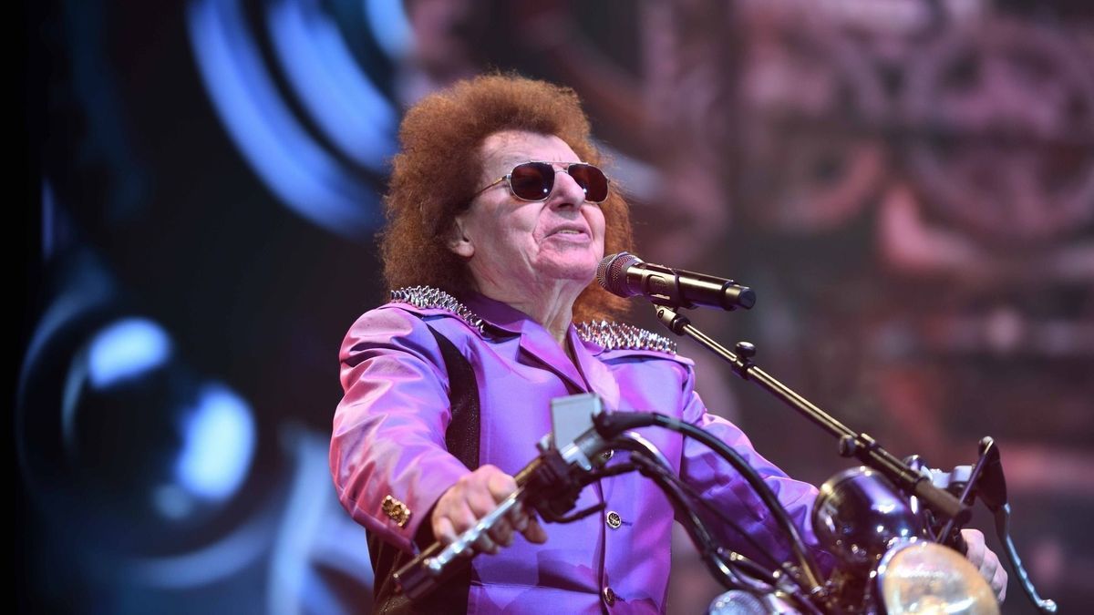 Demjén Ferenc ingyenes koncertet hoz Fehérvárra - részletek