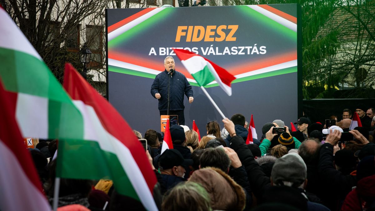 Győrben folytatja országjárását Orbán Viktor (élő)