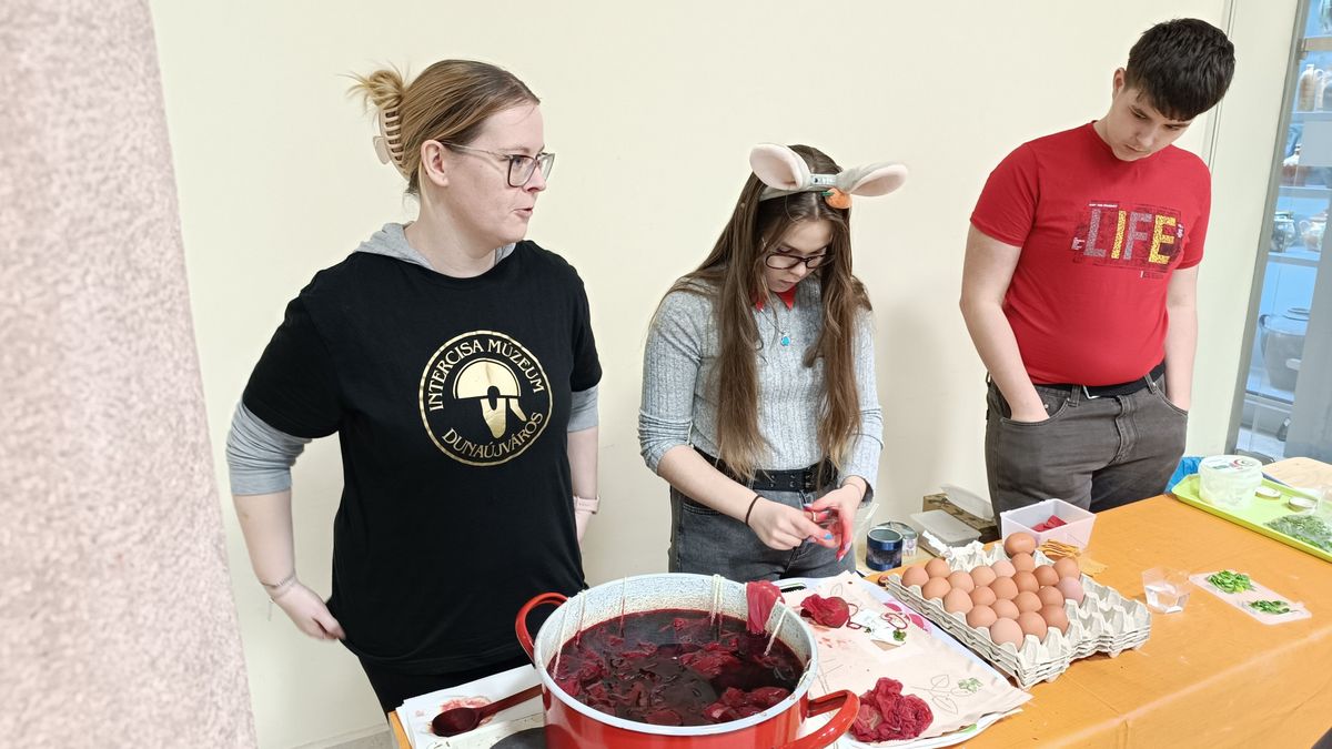 A kétoldali ragasztó és a húsvét-várás