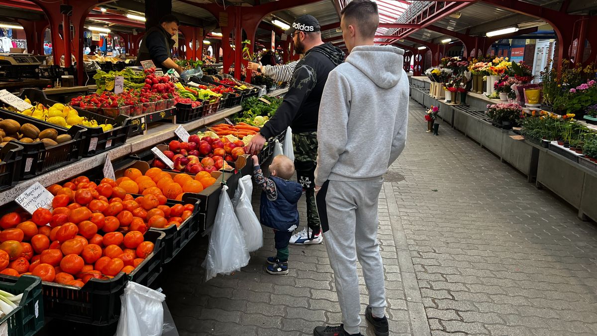 Illatok, színek, friss portékák – beköszöntött a tavasz a piacra