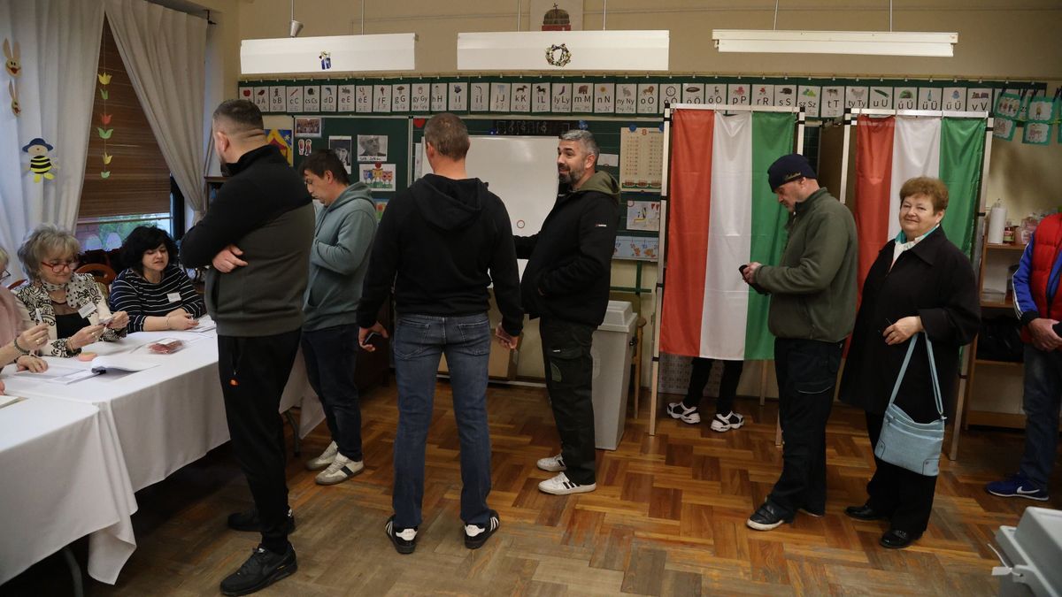 Megérkeztek a 9 órás szavazati adatok