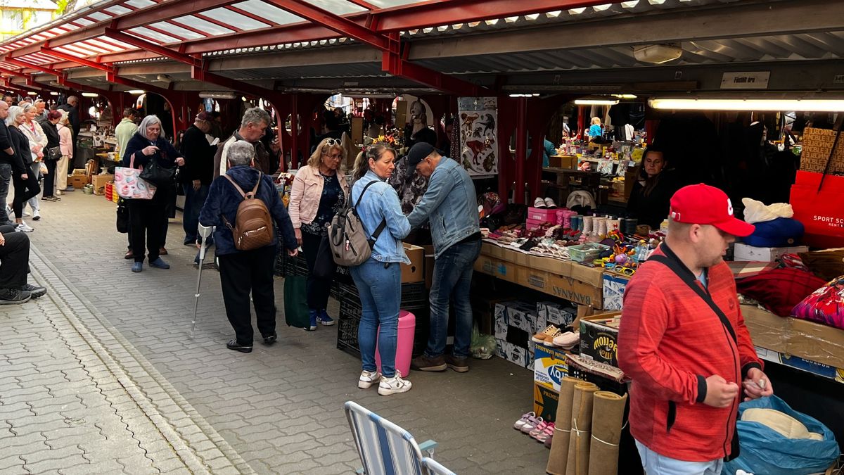 Sokszínű kínálat a bolhapiacon