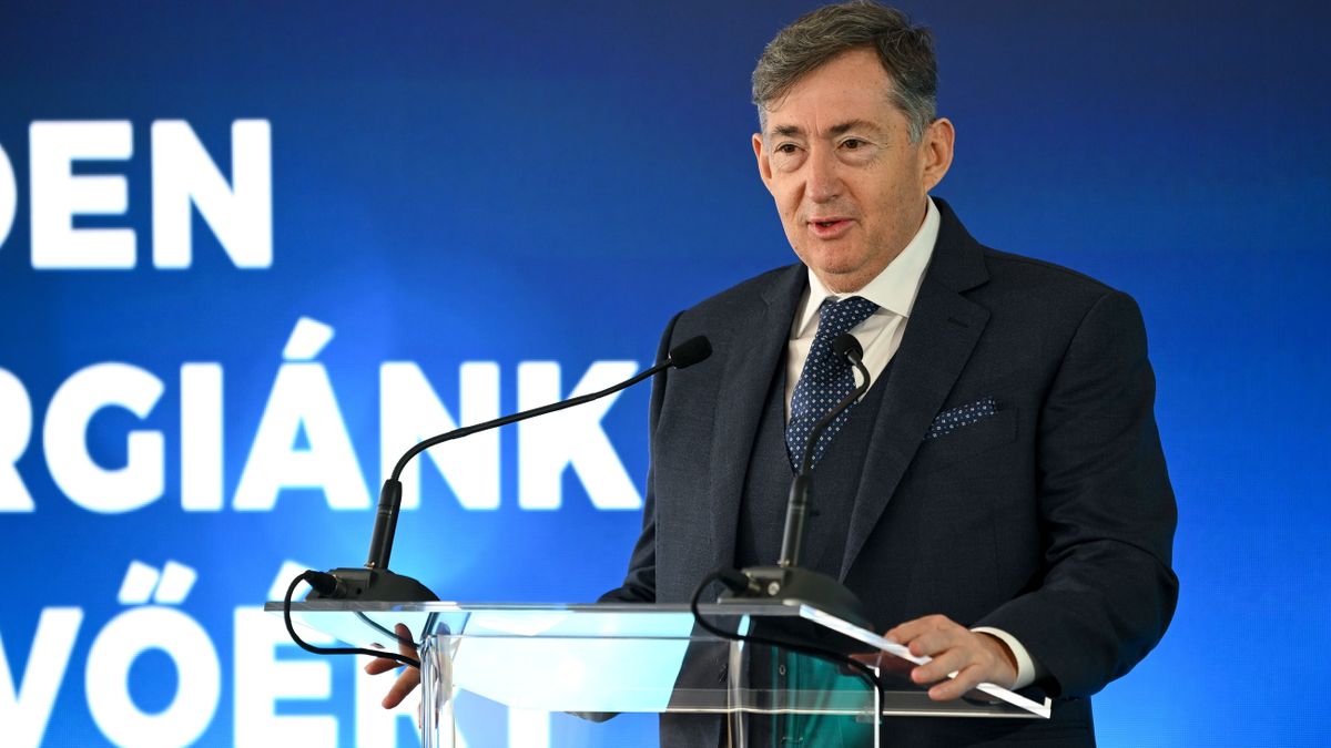 Levelet írt Mészáros Lőrinc Magyar Péternek, a kialakult feszült helyzet rendezését sürgeti