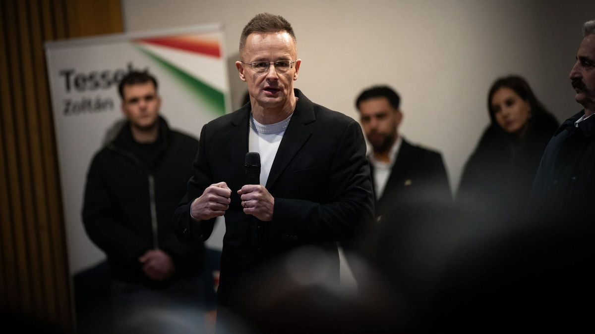 Szijjártó Péter: Durva külföldi titkosszolgálati beavatkozás zajlik a magyar választásba (videó)
