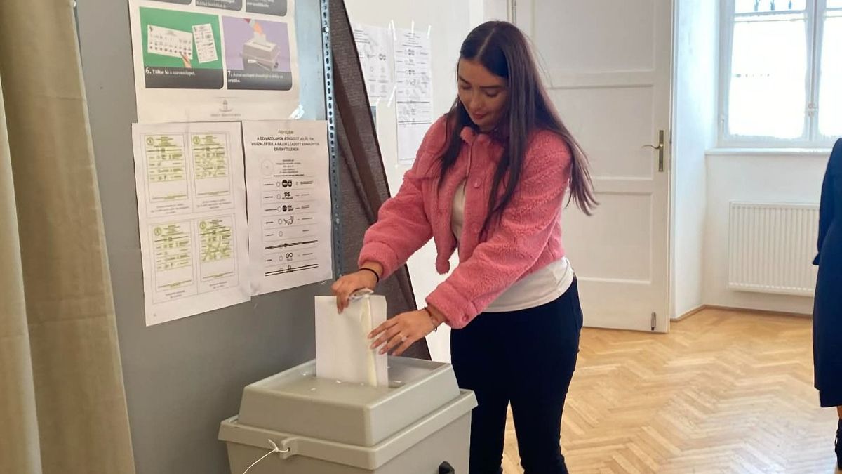 Megérkeztek a 17 órási részvételi adatok: Fejér vármegye az átlag felett