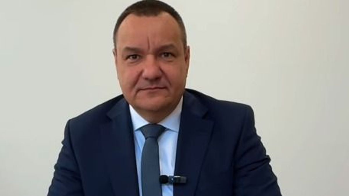 Érettségi bakikból tanulva: humoros videóval üzent a főigazgató a diákoknak (videóval)