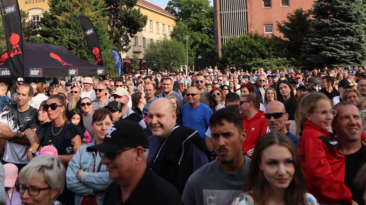Balázsék felrobbantották a főteret, mindenki rájuk volt kíváncsi (képgaléria, videó)