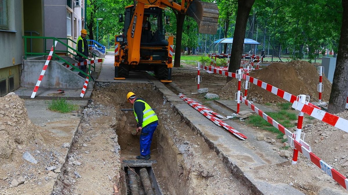 Több meghibásodás is volt a távhőrendszer ezen szakaszán, cserélik a vezetéket