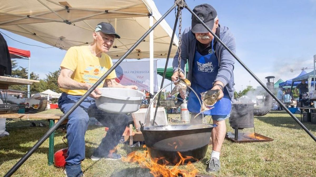 Hatalmas tömeg és 52 főzőcsapat pörgette fel a Fehérvári Halünnepet