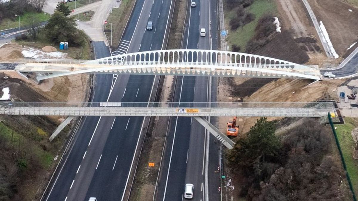 Bejelentések az M7-esről, ekkortól használható az új híd, teljes pályazár is jön