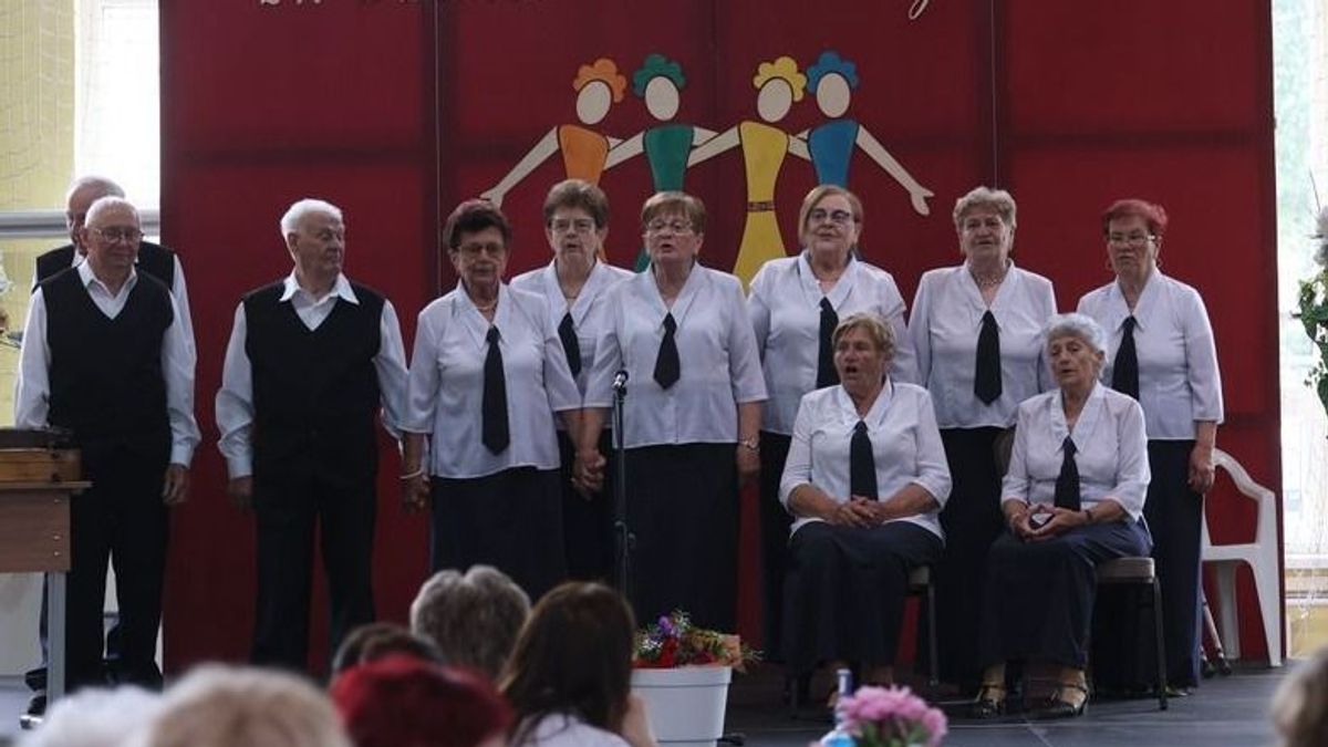 Pünkösdi dalostalálkozó Nagyvenyimen – képgalériával