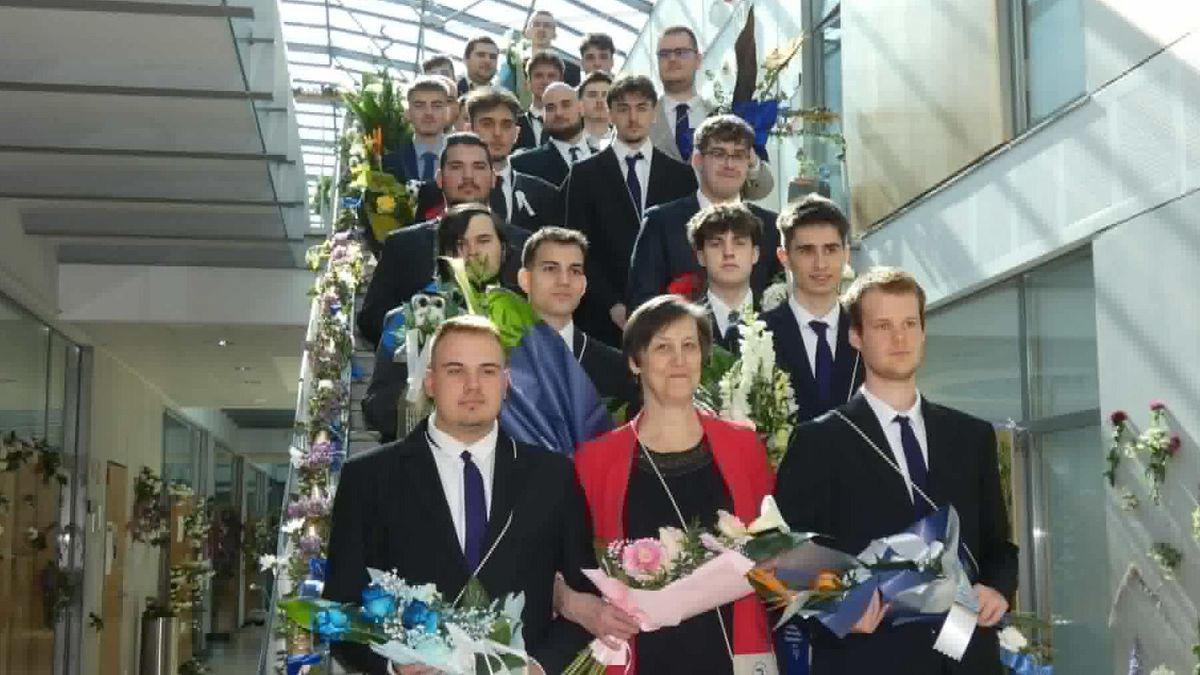 Megható búcsúzás, büszke tekintetek a Bánkiban – képgalériával