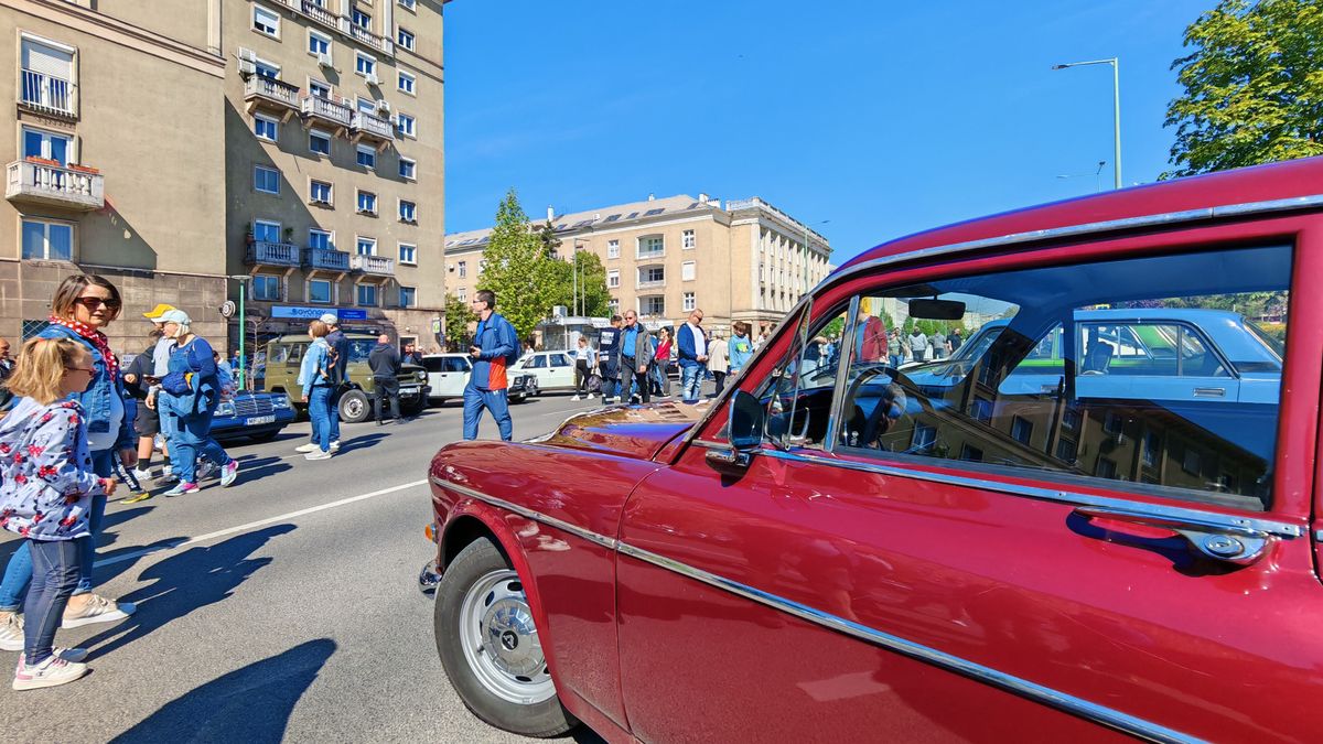 Folyamatosan érkeztek az emberek a Sugárúti Fesztiválra