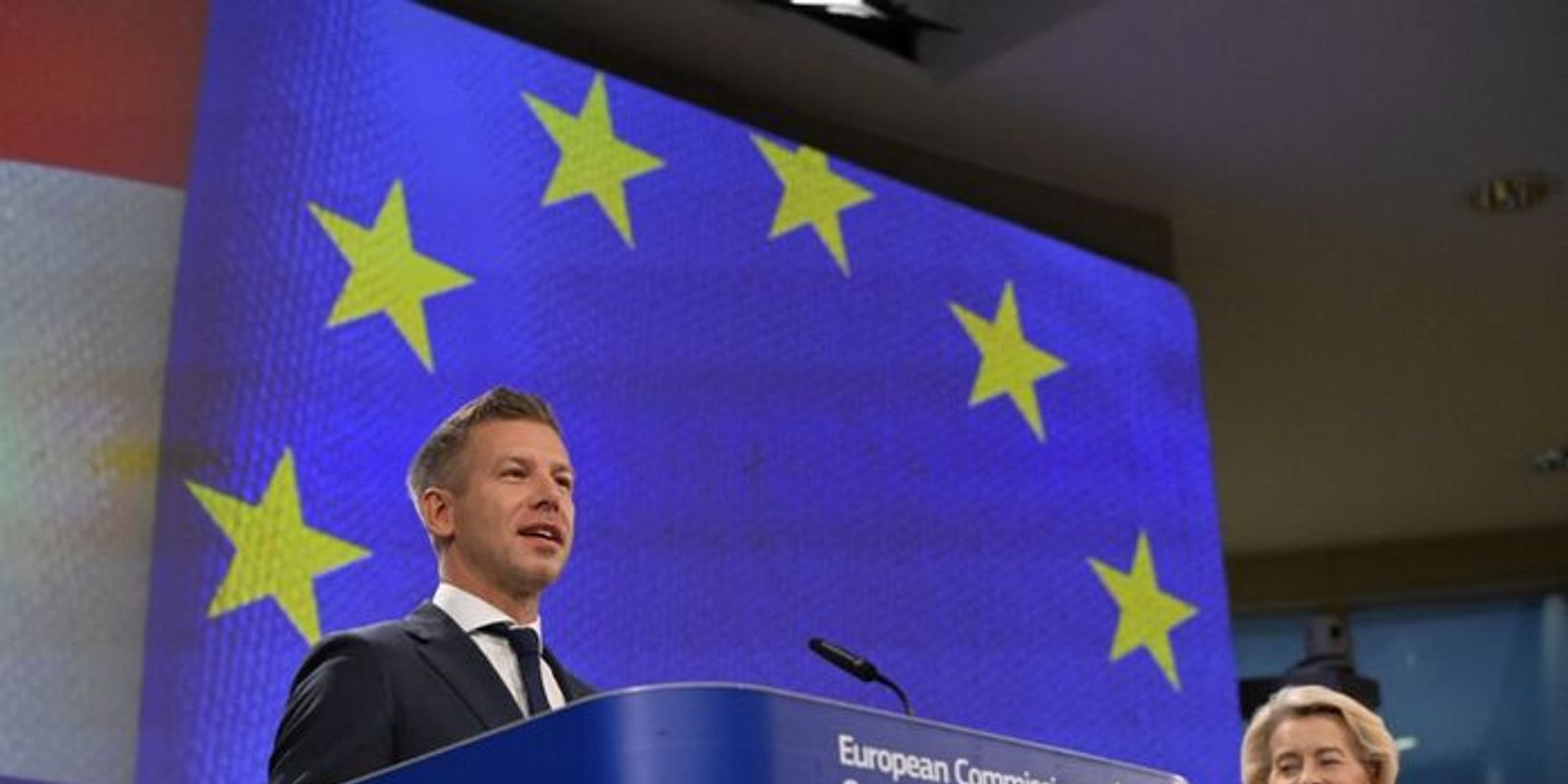 Adóemelések jöhetnek 2027-ben: a vállalkozások mellett a családokat is érintheti a változás