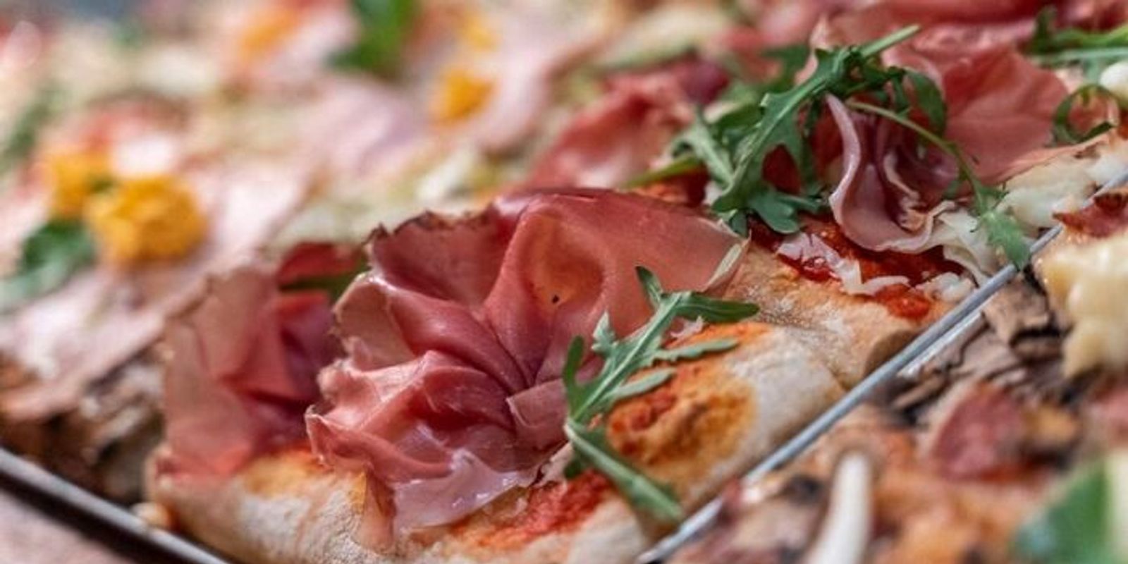 Magyarország 10 legjobb pizzériája 2026-ban: vidéki étterem vitte el az első helyet